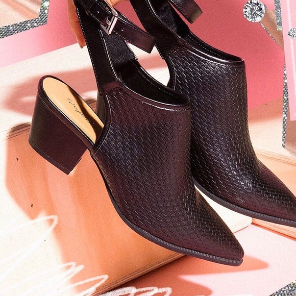 Shop Evelia Bella Shoes - ✨SOLD OUT✨Edgy Cowgirl | Mules / Booties